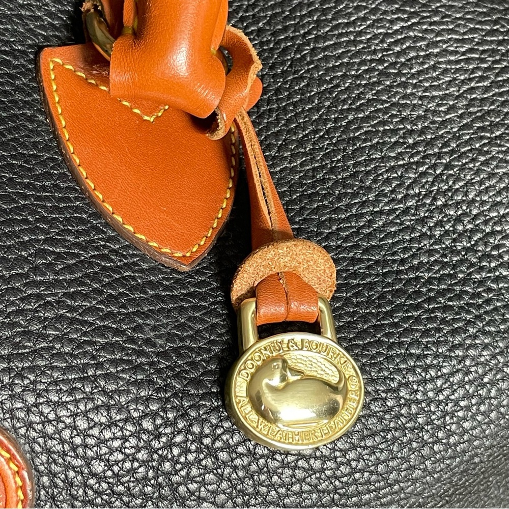 Dooney & Bourke AWL Leather Carry On Duffle Luggage Travel Bag R14 weekender - Picture 6 of 16